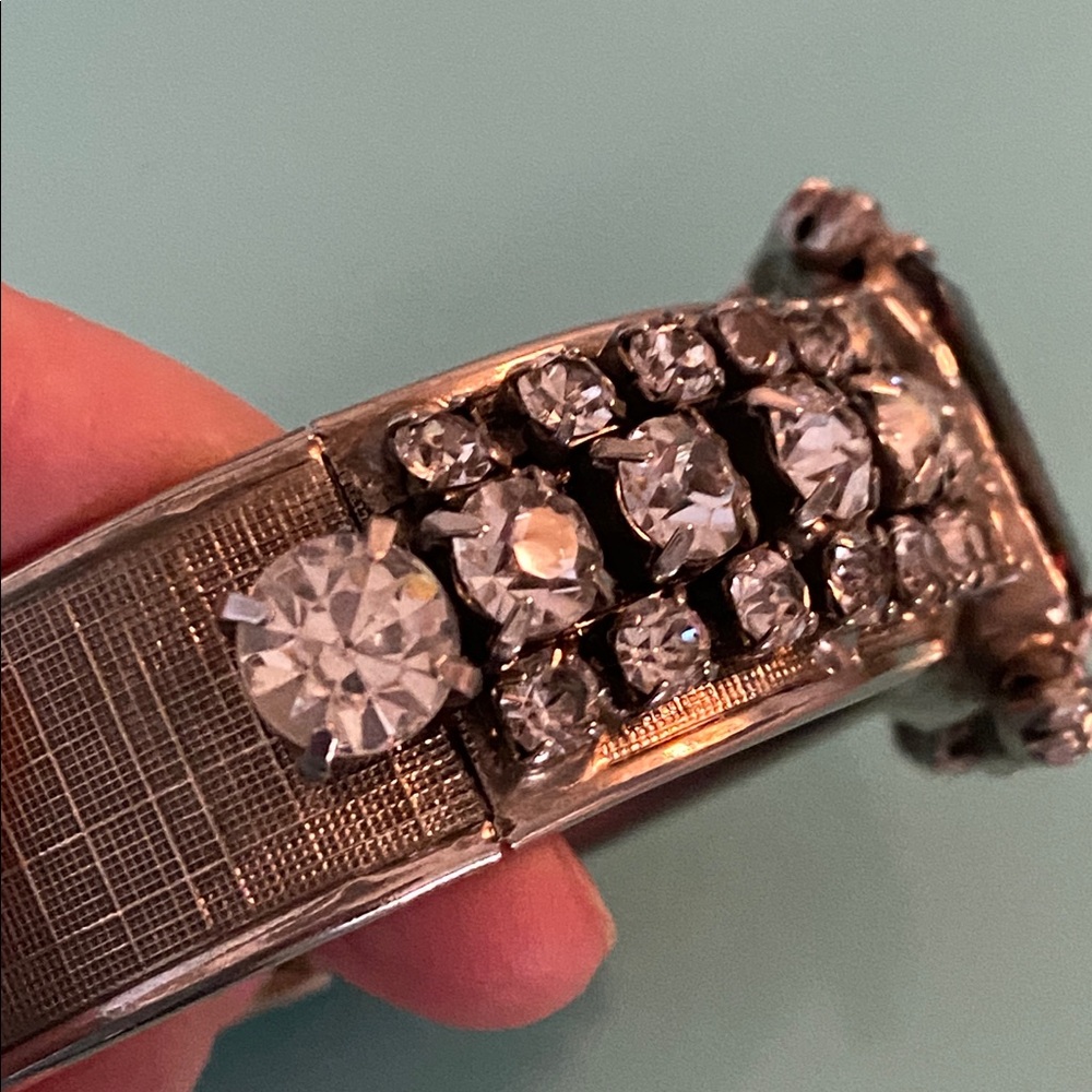 Vintage Statement Bracelet - Picture 4 of 13